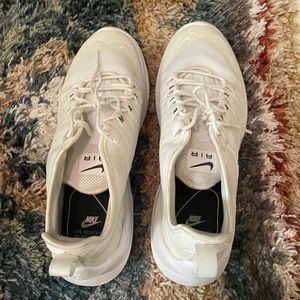 Nike White Air Max